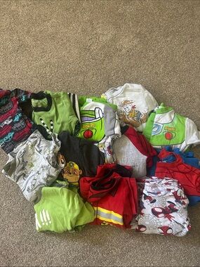 Mixed Character Boys Pajama sets 3t - buzz, spider man, and more Prints